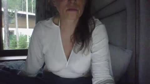 Snapshot of evaglad chatting on 27, 10, 2025 evaglad online show from 27, 10, 2025