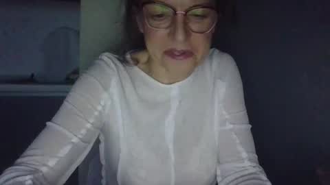 Snapshot of evaglad chatting on 30, 10, 2025 evaglad online show from 30, 10, 2025