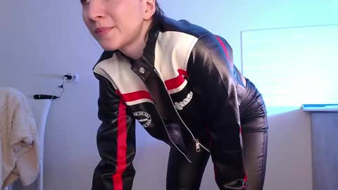 Eva online show from 17, 3, 2026