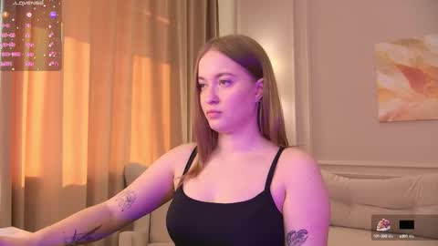 evahariss1 online show from 9, 10, 2025