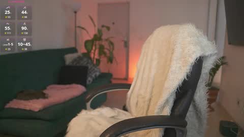 evajacksss_ online show from 6, 4, 2026