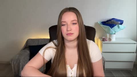 Snapshot of evajuly chatting on 11, 4, 2026 Eva online show from 11, 4, 2026