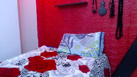 Snapshot of evaleribigtits18 chatting on 30, 1, 2025 evale online show from 30, 1, 2025