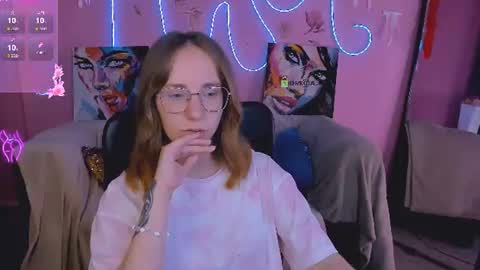 Snapshot of evalora_vei chatting on 28, 6, 2026 evalora online show from 28, 6, 2026