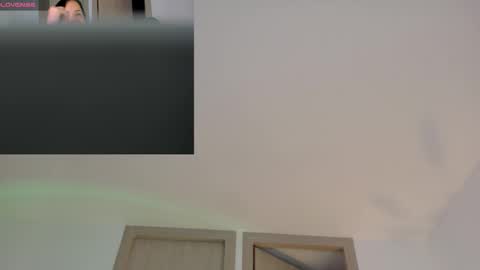 Snapshot of evaluna14 chatting on 4, 11, 2025 Eva online show from 4, 11, 2025