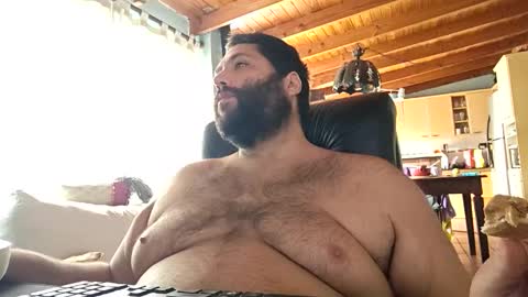 Snapshot of evaluz93 chatting on 14, 4, 2026 evaluz93 online show from 14, 4, 2026