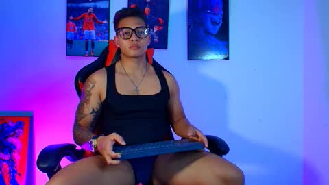 EVAN GREY online show from 10, 9, 2025