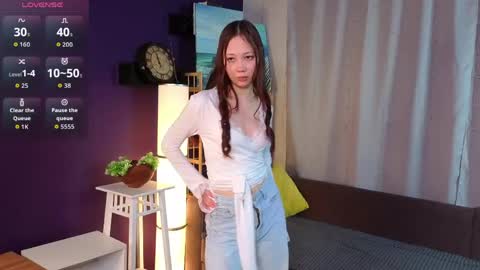 Hello im Lia online show from 7, 5, 2026