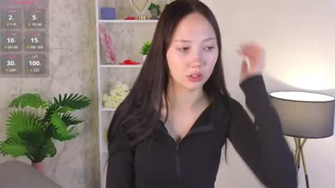 Snapshot of evangelinakovacevic chatting on 17, 7, 2026 Hello im Lia online show from 17, 7, 2026