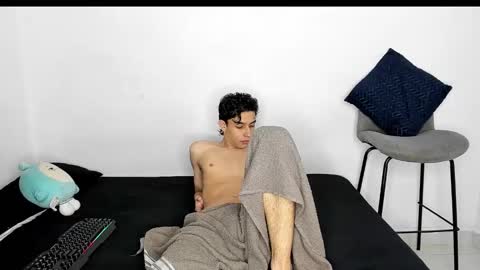 Snapshot of evans_collins24 chatting on 13, 3, 2026 Evans collins24 online show from 13, 3, 2026