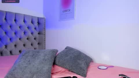 Eva Olimpo online show from 29, 3, 2026