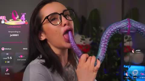 Eva online show from 14, 12, 2025