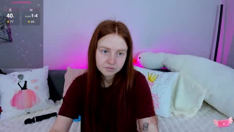 Snapshot of evarey_ chatting on 30, 3, 2026 Adelina online show from 30, 3, 2026