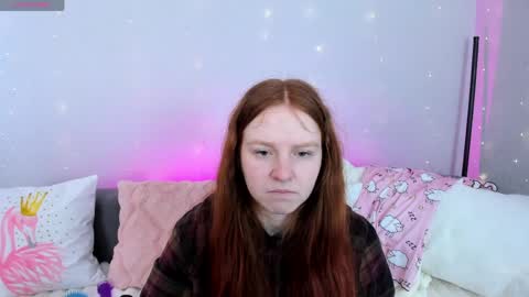 Snapshot of evarey_ chatting on 10, 4, 2026 Adelina online show from 10, 4, 2026