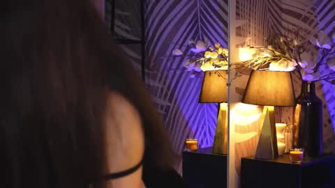 EvaRhea online show from 4, 11, 2025