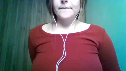 Snapshot of evasapples2026 chatting on 20, 6, 2026 evasapples2026 online show from 20, 6, 2026