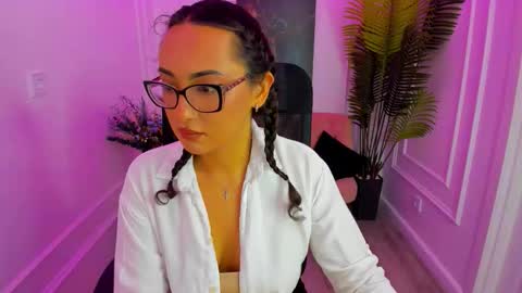 Snapshot of evasarazardje chatting on 15, 9, 2025 evasarazardje online show from 15, 9, 2025