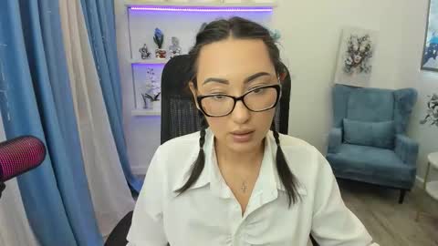 evasarazardje online show from 10, 1, 2026