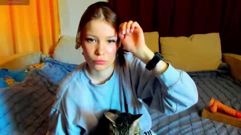 Snapshot of evasunshine18 chatting on 9, 3, 2026 Eva online show from 9, 3, 2026