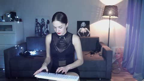 Eva online show from 6, 12, 2024