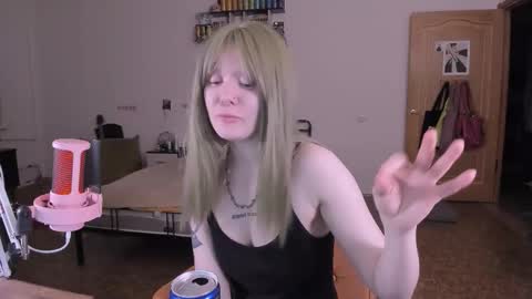 Snapshot of evathority chatting on 30, 11, 2025 online show from 30, 11, 2025