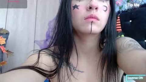 Snapshot of evatits_1 chatting on 23, 10, 2025 Eva Carter online show from 23, 10, 2025