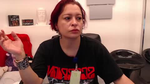Eva Twiss online show from 13, 5, 2026