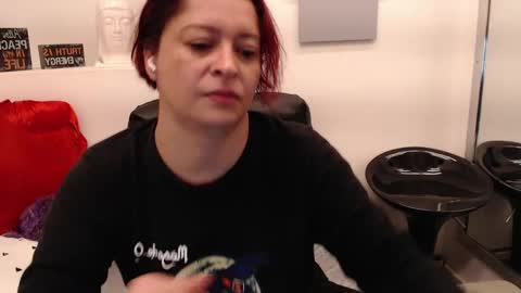 Eva Twiss online show from 17, 5, 2026
