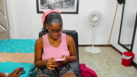 Eva And Emmanuel online show from 13, 2, 2026