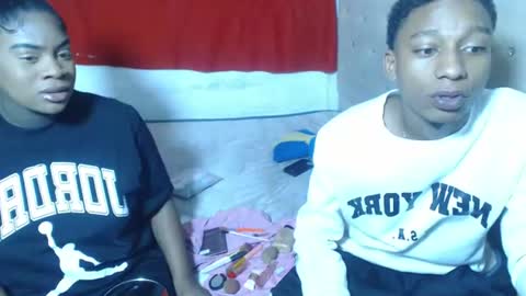 Eva And Emmanuel online show from 21, 6, 2026