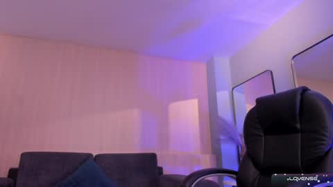 Snapshot of evebenson chatting on 4, 2, 2025 Eve online show from 4, 2, 2025