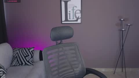 Snapshot of evee_e chatting on 10, 7, 2026 Evee online show from 10, 7, 2026
