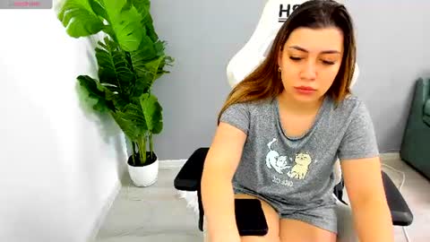 eveeevian online show from 13, 6, 2026
