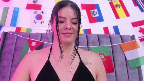 evelin__thompsson online show from 1, 7, 2026