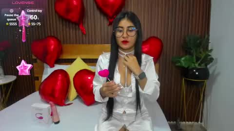 Snapshot of evelin_leroy chatting on 14, 2, 2025 BELLA online show from 14, 2, 2025