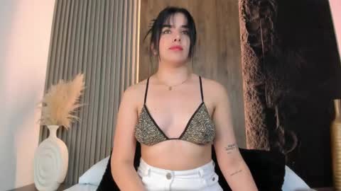 E V E L I N online show from 15, 2, 2026