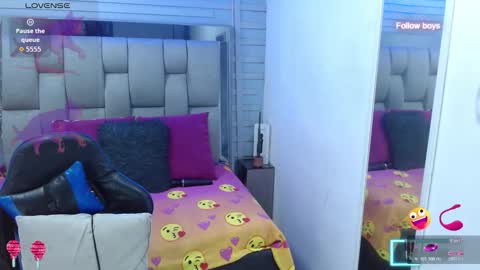 evelin zaens online show from 3, 3, 2026