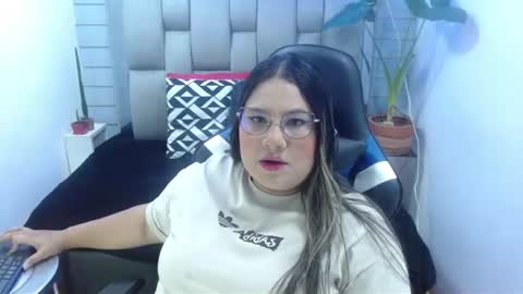 evelin zaens online show from 24, 6, 2026