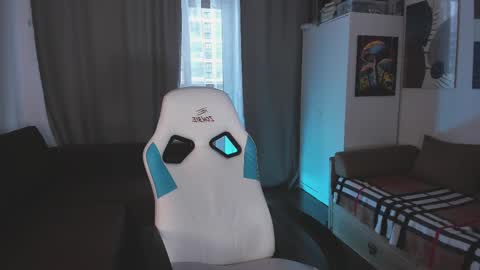 Eva online show from 11, 3, 2025