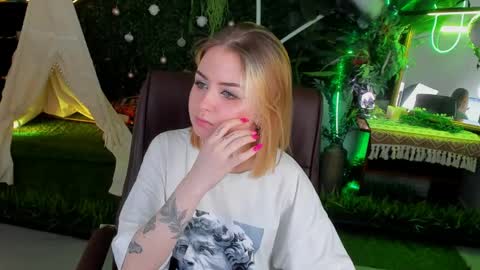 Snapshot of evelinakitty chatting on 26, 5, 2026 Evelina online show from 26, 5, 2026