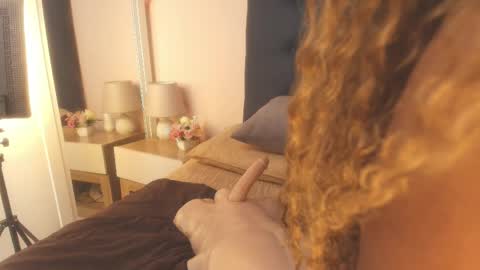 DAYANITA online show from 28, 4, 2026