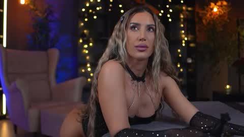 Evelyn online show from 18, 12, 2025