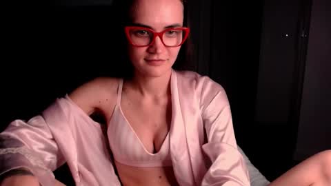 Snapshot of evelyn_gg chatting on 7, 11, 2025 Evelyn online show from 7, 11, 2025