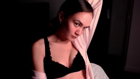 Snapshot of evelyn_gg chatting on 23, 11, 2025 Evelyn online show from 23, 11, 2025