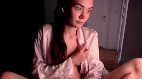 Snapshot of evelyn_gg chatting on 3, 6, 2026 Evelyn online show from 3, 6, 2026
