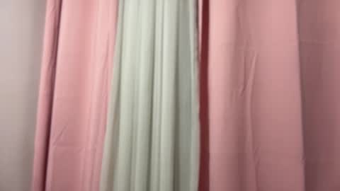 E V E L Y N  online show from 18, 12, 2025