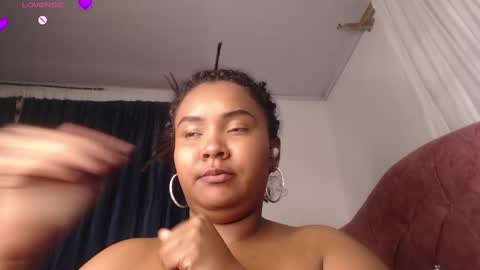 Snapshot of evelyn_sandoval chatting on 10, 3, 2025 Evelyn Sandoval online show from 10, 3, 2025