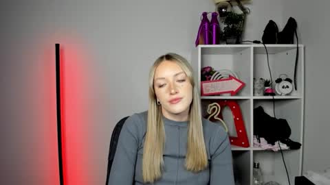 evelynblond online show from 11, 5, 2026