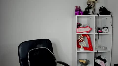 evelynblond online show from 11, 6, 2026