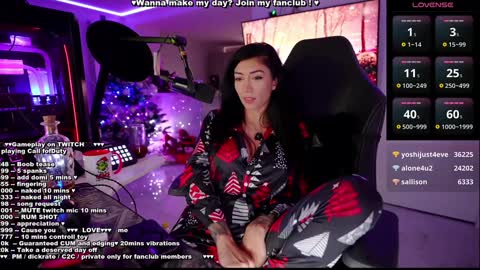 Evelyne online show from 29, 12, 2024